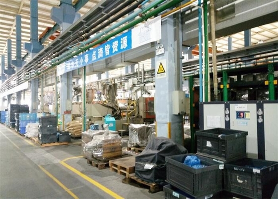 دستگاه بارگیری خودکار کنترل شده توسط PLC برای حمل گوله های پلاستیکی