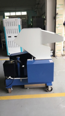 7.5 کیلووات عیوب پلاستیکی دستگاه پودر کننده گرانولاتور با سرعت بالا OG-10FS رنگ خاکستری
