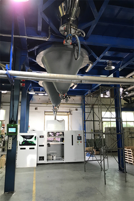 دستگاه بسته بندی پلت توزین پلاستیک TPU PVC ABS رنگ سفید برای کیسه 25 کیلوگرمی